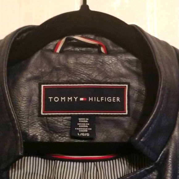 - 😎Very cool Vegan leather deep blue Tommy Hilfiger Moto jacket L like new - Picture 2 of 10
